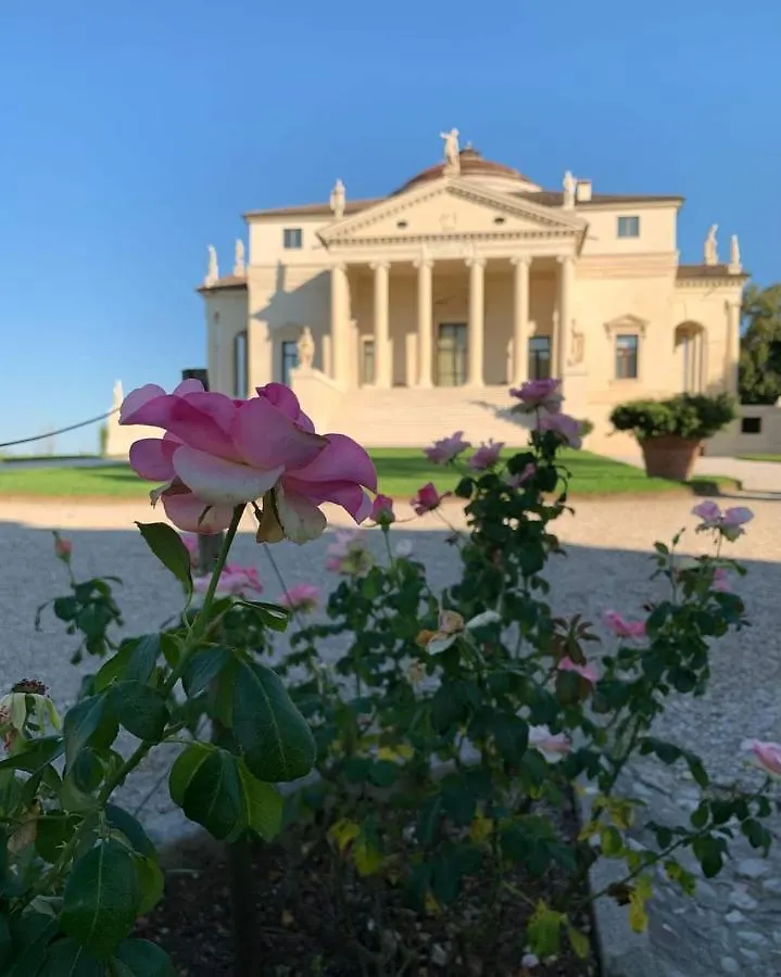 Alloggio La Perla, Quiete Ed Eleganza Con Vista Barbarano Vicentino 0*,